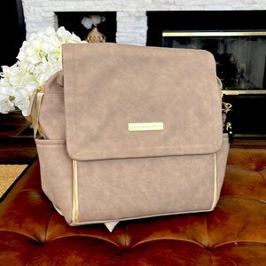 Petunia pickle bottom convertible kid bag